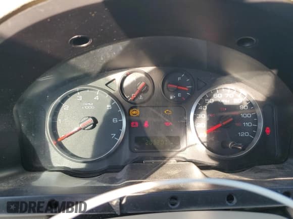 ✅ 2006 Ford Five Hundred SE • VIN: 1FAFP231X6G178607 • Lot: 82484495. Wystawiony na Copart z przebiegiem 203 203 mil. Bezpłatny archiwum sprzedaży aukcyjnych z USA i szczegółowy raport historii pojazdu na DreamBid. Zdjęcie 9.