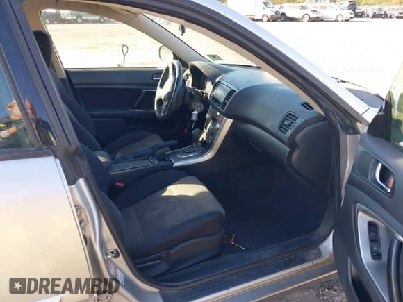 ✅ 2007 Subaru Legacy Outback • VIN: 4S4BP61C177318822 • Лот: 42125090. Опубликован ранее на IAAI с пробегом 121 908 миль. Бесплатный доступ к архиву аукционных продаж из США и подробный отчёт об истории автомобиля на DreamBid. Изображение 5.