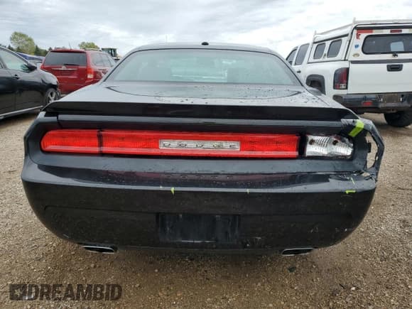 ✅ 2010 Dodge Challenger R/T Classic • VIN: 2B3CJ5DT6AH296877 • Lot: 72045134. Wystawiony na Copart z przebiegiem 58 647 mil. Bezpłatny archiwum sprzedaży aukcyjnych z USA i szczegółowy raport historii pojazdu na DreamBid. Zdjęcie 6.