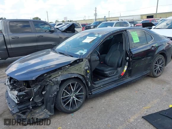 ✅ 2021 Toyota Camry SE • VIN: 4T1G11AK7MU529201 • Лот: 43192051. Опубликован ранее на IAAI с пробегом 99 919 миль. Бесплатный доступ к архиву аукционных продаж из США и подробный отчёт об истории автомобиля на DreamBid. Изображение 2.