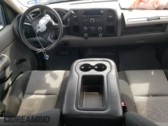 ✅ 2008 Chevrolet Silverado 2500HD 1LT • VIN: 1GCHC23698F149232 • Lot: 46523524. Wystawiony na Copart z przebiegiem 141 437 mil. Bezpłatny archiwum sprzedaży aukcyjnych z USA i szczegółowy raport historii pojazdu na DreamBid. Zdjęcie 8.