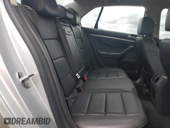 ✅ 2005 Volkswagen Jetta 2.5L • VIN: 3VWRF71K25M625015 • Lot: 64378615. Listed on Copart with 167,473 mi. Free auction sales archive from the USA and detailed vehicle history report at DreamBid. Image 10.