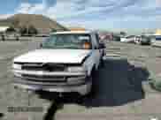 2002 Chevrolet Silverado 1500 z VIN 1GCEC19VX2E162662, wystawiony jako Copart lot #43749265 z przebiegiem 191 926 mil mil oraz Szkoda całkowita • Salvage title. Historia ofert i sprzedaży dostępna na DreamBid. Obrazek 11.