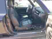 2013 MINI Hardtop с VIN WMWSU3C54DT689273, выставлен на аукционе IAAI как лот 42501517 с пробегом 100 194 миль миль и . История ставок и продаж доступна на DreamBid. Изображение 5.