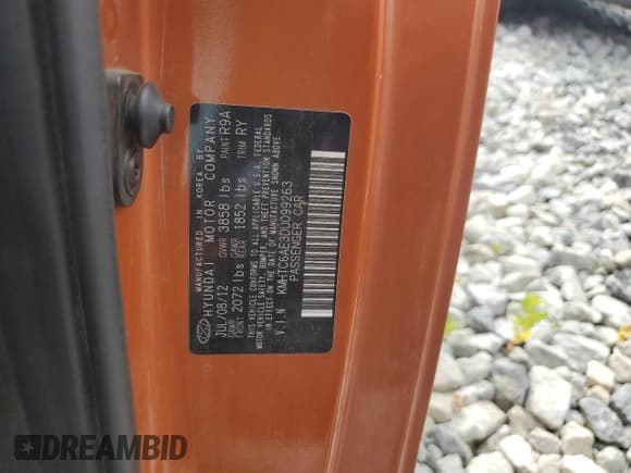 ✅ 2013 Hyundai Veloster Turbo • VIN: KMHTC6AE3DU099263 • Lot: 62544164. Wystawiony na Copart z przebiegiem 78 949 mil. Bezpłatny archiwum sprzedaży aukcyjnych z USA i szczegółowy raport historii pojazdu na DreamBid. Zdjęcie 14.