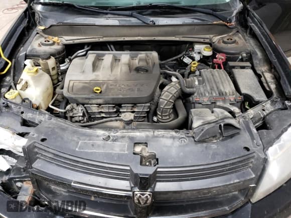 ✅ 2010 Dodge Avenger SXT • VIN: 1B3CC4FB9AN191377 • Лот: 74605074. Опубликован ранее на Copart с пробегом 207 553 миль. Бесплатный доступ к архиву аукционных продаж из США и подробный отчёт об истории автомобиля на DreamBid. Изображение 11.