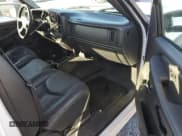 ✅ 2007 Chevrolet Silverado 2500HD Work Truck • VIN: 1GCHK24D47E109449 • Лот: 46075665. Опубликован ранее на Copart с пробегом 318 211 миль. Бесплатный доступ к архиву аукционных продаж из США и подробный отчёт об истории автомобиля на DreamBid. Изображение 8.