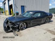 ✅ 2018 Dodge Challenger SXT Plus • VIN: 2C3CDZAG3JH317807 • Lot: 56797264. Wystawiony na Copart z przebiegiem Nie podano. Bezpłatny archiwum sprzedaży aukcyjnych z USA i szczegółowy raport historii pojazdu na DreamBid. Zdjęcie 1.