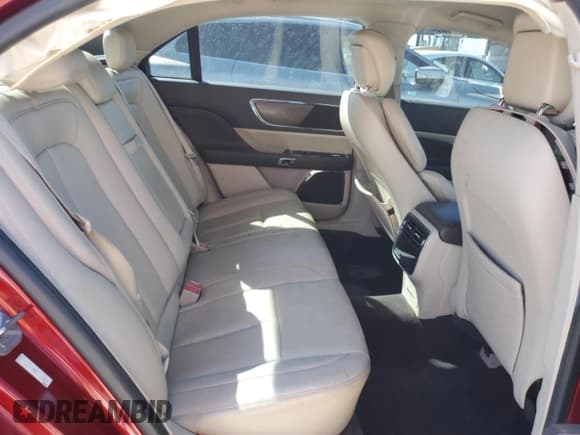 ✅ 2017 Lincoln Continental Premiere • VIN: 1LN6L9PK8H5603267 • Лот: 82752995. Опубликован ранее на Copart с пробегом 46 208 миль. Бесплатный доступ к архиву аукционных продаж из США и подробный отчёт об истории автомобиля на DreamBid. Изображение 10.