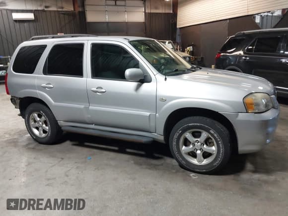 ✅ 2006 Mazda Tribute S • VIN: 4F2CZ94116KM29896 • Lot: 42578103. Wystawiony na IAAI z przebiegiem 56 243 mil. Bezpłatny archiwum sprzedaży aukcyjnych z USA i szczegółowy raport historii pojazdu na DreamBid. Zdjęcie 14.