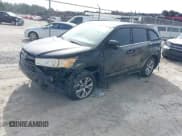 ✅ 2015 Toyota Highlander XLE • VIN: 5TDJKRFH5FS083365 • Лот: 43260209. Опубликован ранее на IAAI с пробегом 215 701 миль. Бесплатный доступ к архиву аукционных продаж из США и подробный отчёт об истории автомобиля на DreamBid. Изображение 2.