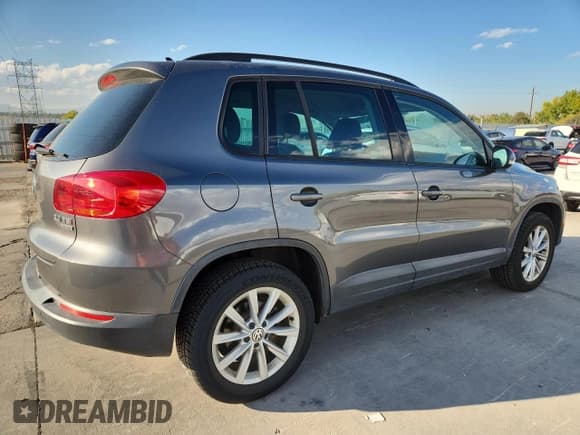 ✅ 2015 Volkswagen Tiguan SEL • VIN: WVGBV7AX6FW608010 • Lot: 86710105. Wystawiony na Copart z przebiegiem 56 905 mil. Bezpłatny archiwum sprzedaży aukcyjnych z USA i szczegółowy raport historii pojazdu na DreamBid. Zdjęcie 3.