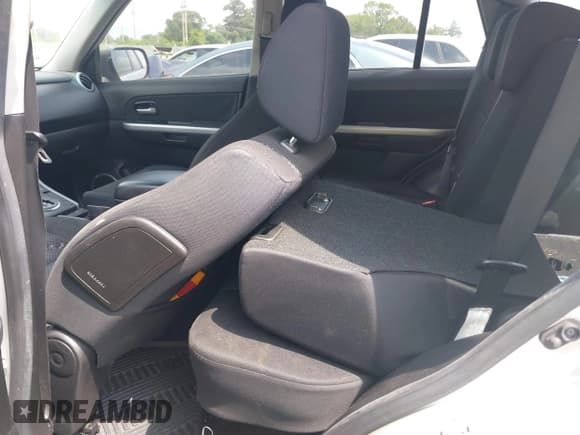 ✅ 2008 Suzuki Grand Vitara • VIN: JS3TE941984102702 • Lot: 42442067. Wystawiony na IAAI z przebiegiem 175 498 mil. Bezpłatny archiwum sprzedaży aukcyjnych z USA i szczegółowy raport historii pojazdu na DreamBid. Zdjęcie 8.