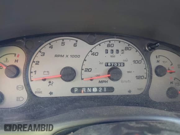 ✅ 2003 Ford Ranger XL Fleet • VIN: 1FTZR45EX3PB84562 • Lot: 43768572. Wystawiony na IAAI z przebiegiem 187 030 mil. Bezpłatny archiwum sprzedaży aukcyjnych z USA i szczegółowy raport historii pojazdu na DreamBid. Zdjęcie 7.