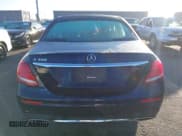 ✅ 2019 Mercedes-Benz E 300 • VIN: WDDZF4JB9KA679153 • Lot: 43559045. Wystawiony na IAAI z przebiegiem 56 340 mil. Bezpłatny archiwum sprzedaży aukcyjnych z USA i szczegółowy raport historii pojazdu na DreamBid. Zdjęcie 17.