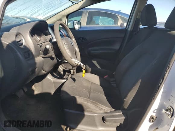 ✅ 2016 Nissan Note SV • VIN: 3N1CE2CP0GL380010 • Lot: 93348025. Wystawiony na Copart z przebiegiem 130 217 mil. Bezpłatny archiwum sprzedaży aukcyjnych z USA i szczegółowy raport historii pojazdu na DreamBid. Zdjęcie 7.