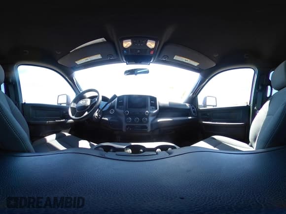 ✅ 2024 Ram 2500 Tradesman • VIN: 3C6UR5CL7RG363146 • Lot: 42139238. Wystawiony na IAAI z przebiegiem 8 394 mil. Bezpłatny archiwum sprzedaży aukcyjnych z USA i szczegółowy raport historii pojazdu na DreamBid. Zdjęcie 18.