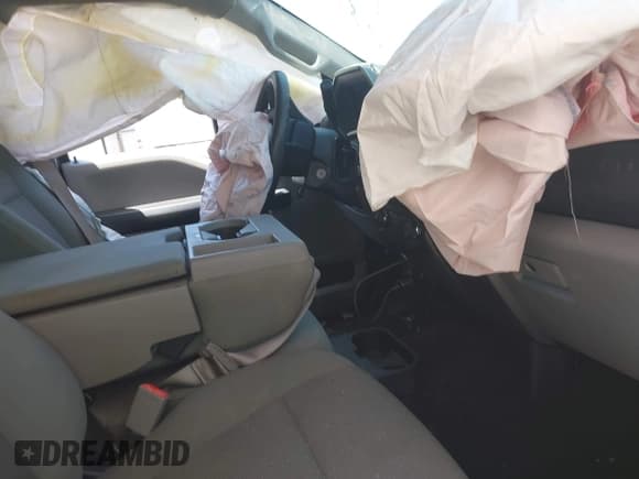 ✅ 2019 Ford F-250 XL • VIN: 1FT7W2B60KEG23957 • Lot: 42862628. Listed on IAAI with 121,662 mi. Free auction sales archive from the USA and detailed vehicle history report at DreamBid. Image 5.