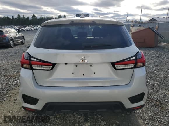✅ 2022 Mitsubishi Outlander Sport SE • VIN: JA4AJVAW8NU604875 • Lot: 79654684. Wystawiony na Copart z przebiegiem 49 361 mil. Bezpłatny archiwum sprzedaży aukcyjnych z USA i szczegółowy raport historii pojazdu na DreamBid. Zdjęcie 6.