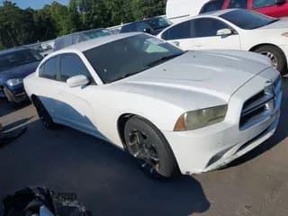 ✅ 2011 Dodge Charger Rallye • VIN: 2B3CL3CG8BH548620 • Lot: 43101444. Wystawiony na IAAI z przebiegiem 227 237 mil. Bezpłatny archiwum sprzedaży aukcyjnych z USA i szczegółowy raport historii pojazdu na DreamBid. Zdjęcie 1.