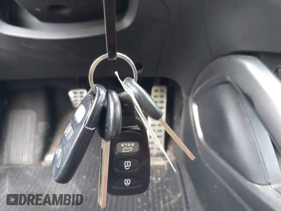 2014 Hyundai Veloster Turbo с VIN KMHTC6AE5EU201485, выставлен на аукционе IAAI как лот 43588436 с пробегом 136 026 миль миль и . История ставок и продаж доступна на DreamBid. Изображение 11.