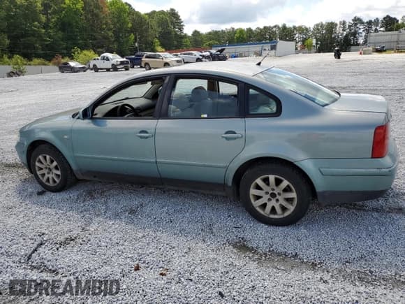 ✅ 1999 Volkswagen Passat • VIN: WVWMA63B2XE520356 • Lot: 59873155. Listed on Copart with 207,187 mi. Free auction sales archive from the USA and detailed vehicle history report at DreamBid. Image 2.