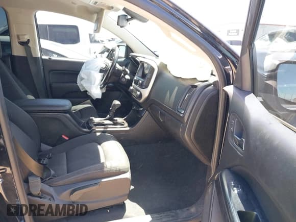 ✅ 2019 GMC Canyon 2WD SLE • VIN: 1GTG5CEN5K1135199 • Lot: 42866450. Listed on IAAI with 113,100 mi. Free auction sales archive from the USA and detailed vehicle history report at DreamBid. Image 5.