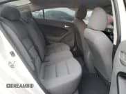 ✅ 2017 Kia Forte LX • VIN: 3KPFK4A76HE010199 • Лот: 65054585. Опубликован ранее на Copart с пробегом 56 818 миль. Бесплатный доступ к архиву аукционных продаж из США и подробный отчёт об истории автомобиля на DreamBid. Изображение 10.