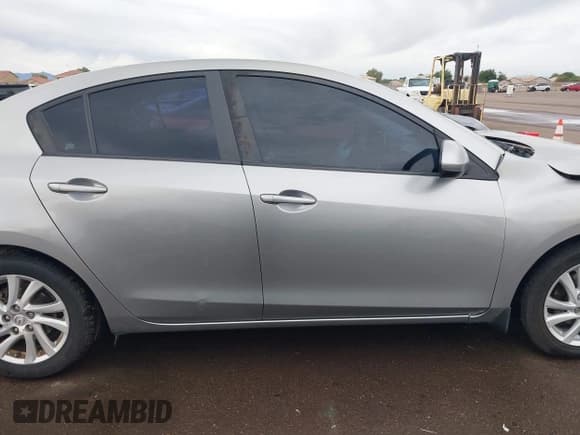 ✅ 2012 Mazda 3 i Grand Touring • VIN: JM1BL1W87C1577268 • Лот: 43762982. Опубликован ранее на IAAI с пробегом 138 314 миль. Бесплатный доступ к архиву аукционных продаж из США и подробный отчёт об истории автомобиля на DreamBid. Изображение 12.
