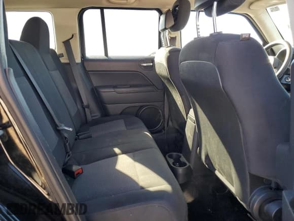 ✅ 2014 Jeep Patriot Sport • VIN: 1C4NJPBAXED819115 • Lot: 90214885. Listed on Copart with 127,369 mi. Free auction sales archive from the USA and detailed vehicle history report at DreamBid. Image 10.