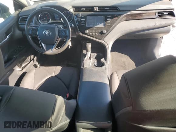 ✅ 2020 Toyota Camry LE • VIN: 4T1C11AK1LU343960 • Lot: 70981775. Listed on Copart with 156,887 mi. Free auction sales archive from the USA and detailed vehicle history report at DreamBid. Image 8.