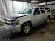 2013 Chevrolet Suburban LS с VIN 1GNSKHE72DR266801, выставлен на аукционе Copart как лот 71655405 с пробегом 214 077 миль миль и Списание • Salvage title. История ставок и продаж доступна на DreamBid. Изображение 1.