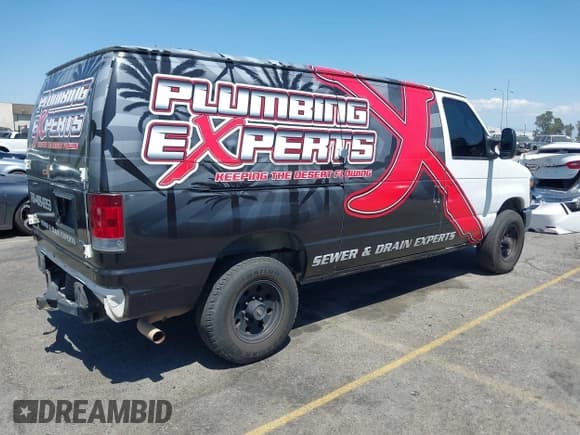 ✅ 2012 Ford Econoline Cargo Recreational • VIN: 1FTNE2EL5CDA97795 • Lot: 43105555. Wystawiony na IAAI z przebiegiem 131 400 mil. Bezpłatny archiwum sprzedaży aukcyjnych z USA i szczegółowy raport historii pojazdu na DreamBid. Zdjęcie 4.