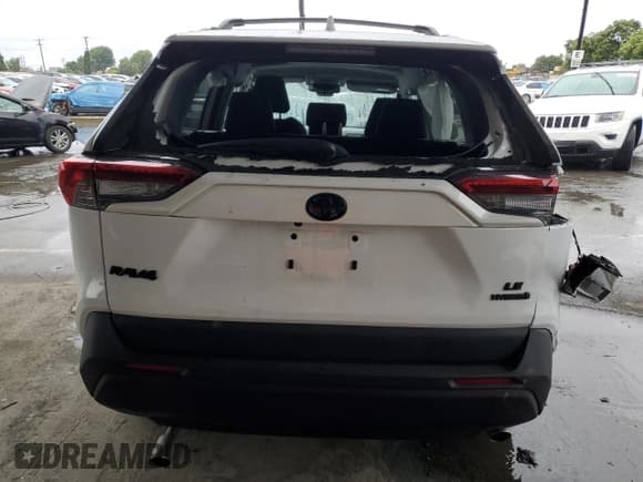 ✅ 2024 Toyota RAV4 Hybrid LE • VIN: 4T3MWRFV0RU154398 • Лот: 86455535. Опубликован ранее на Copart с пробегом 15 984 миль. Бесплатный доступ к архиву аукционных продаж из США и подробный отчёт об истории автомобиля на DreamBid. Изображение 6.