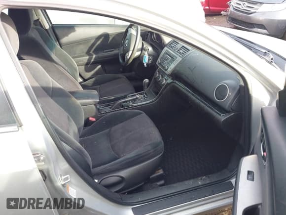 ✅ 2010 Mazda 6 i Touring • VIN: 1YVHZ8CH5A5M56731 • Lot: 43772858. Listed on IAAI with 189,189 mi. Free auction sales archive from the USA and detailed vehicle history report at DreamBid. Image 5.