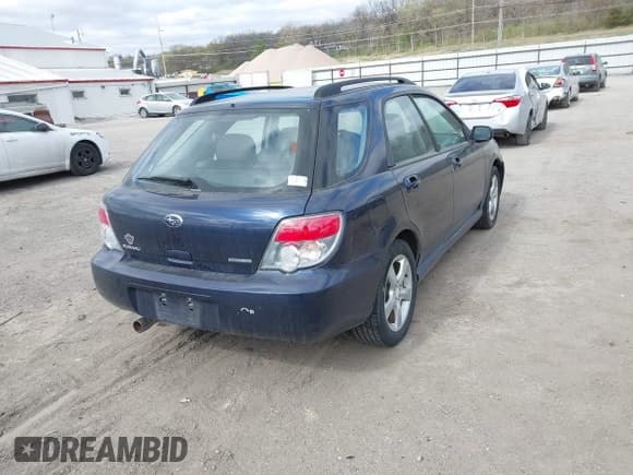 ✅ 2006 Subaru Impreza i • VIN: JF1GG67606H821252 • Lot: 42034238. Listed on IAAI with 114,681 mi. Free auction sales archive from the USA and detailed vehicle history report at DreamBid. Image 4.