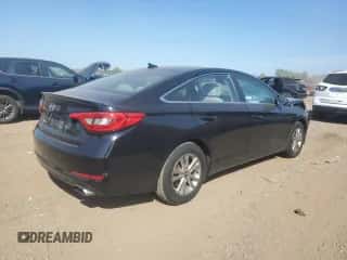 2016 Hyundai Sonata SE z VIN 5NPE24AF6GH263889, wystawiony jako Copart lot #80583505 z przebiegiem 88 503 mil mil oraz Szkoda całkowita • Salvage title. Historia ofert i sprzedaży dostępna na DreamBid. Obrazek 3.