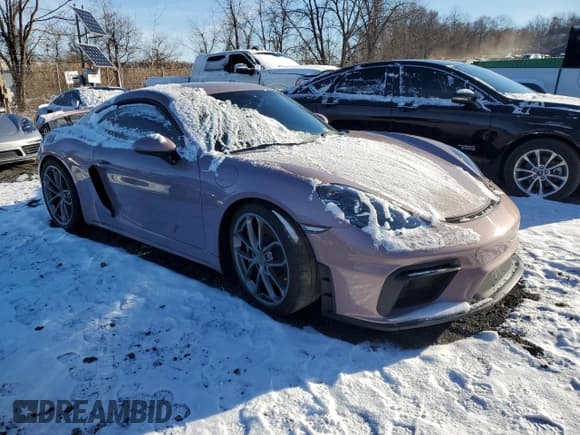 ✅ 2022 Porsche 718 Cayman GT4 • VIN: WP0AC2A8XNS275706 • Лот: 85888244. Опубликован ранее на Copart с пробегом Не указан. Бесплатный доступ к архиву аукционных продаж из США и подробный отчёт об истории автомобиля на DreamBid. Изображение 4.