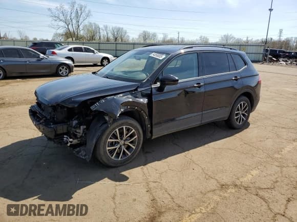 ✅ 2021 Volkswagen Tiguan S • VIN: 3VV0B7AX0MM068396 • Lot: 54058005. Wystawiony na Copart z przebiegiem 42 103 mil. Bezpłatny archiwum sprzedaży aukcyjnych z USA i szczegółowy raport historii pojazdu na DreamBid. Zdjęcie 1.
