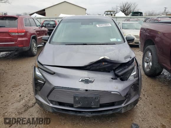 ✅ 2023 Chevrolet Bolt EV 2LT • VIN: 1G1FX6S03P4207497 • Lot: 83423604. Wystawiony na Copart z przebiegiem 11 999 mil. Bezpłatny archiwum sprzedaży aukcyjnych z USA i szczegółowy raport historii pojazdu na DreamBid. Zdjęcie 5.