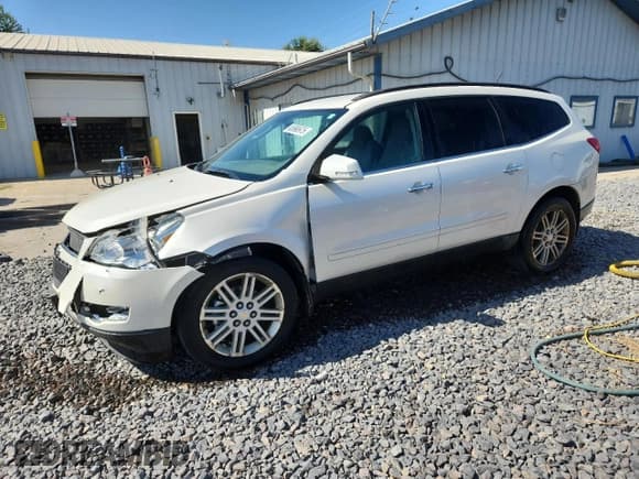 ✅ 2021 Chevrolet Traverse 1LT • VIN: 1GNKRGED9BJ102954 • Lot: 83990975. Listed on Copart with 196,552 mi. Free auction sales archive from the USA and detailed vehicle history report at DreamBid. Image 1.