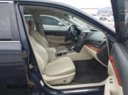 ✅ 2012 Subaru Legacy Limited • VIN: 4S3BMBK64C3029997 • Lot: 43887057. Wystawiony na IAAI z przebiegiem 230 719 mil. Bezpłatny archiwum sprzedaży aukcyjnych z USA i szczegółowy raport historii pojazdu na DreamBid. Zdjęcie 5.