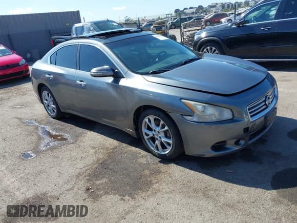 ✅ 2014 Nissan Maxima SV • VIN: 1N4AA5AP8EC440120 • Lot: 42789983. Wystawiony na IAAI z przebiegiem 139 913 mil. Bezpłatny archiwum sprzedaży aukcyjnych z USA i szczegółowy raport historii pojazdu na DreamBid. Zdjęcie 1.