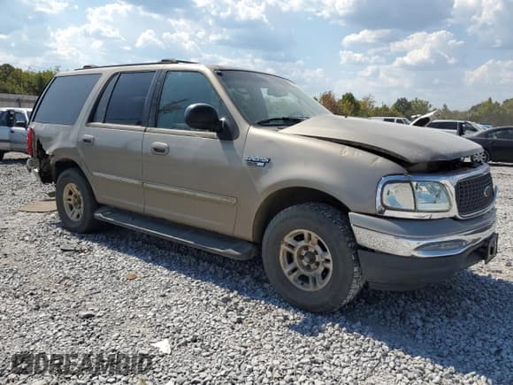 ✅ 2002 Ford Expedition XLT • VIN: 1FMRU15W32LA69034 • Lot: 80884715. Wystawiony na Copart z przebiegiem Nie podano. Bezpłatny archiwum sprzedaży aukcyjnych z USA i szczegółowy raport historii pojazdu na DreamBid. Zdjęcie 4.
