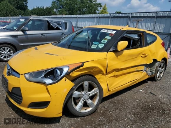 ✅ 2013 Hyundai Veloster w/Black Int • VIN: KMHTC6AD4DU176021 • Lot: 65518744. Listed on Copart with 240,450 mi. Free auction sales archive from the USA and detailed vehicle history report at DreamBid. Image 1.