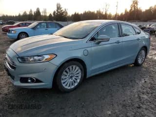 ✅ 2013 Ford Fusion Titanium • VIN: 3FA6P0SU8DR247753 • Lot: 92747095. Listed on Copart with 113,527 mi. Free auction sales archive from the USA and detailed vehicle history report at DreamBid. Image 1.