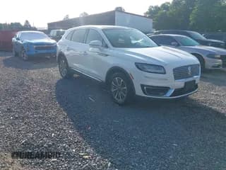 ✅ 2020 Lincoln Nautilus Reserve • VIN: 2LMPJ6K90LBL10484 • Лот: 42612410. Опубликован ранее на IAAI с пробегом 113 505 миль. Бесплатный доступ к архиву аукционных продаж из США и подробный отчёт об истории автомобиля на DreamBid. Изображение 1.