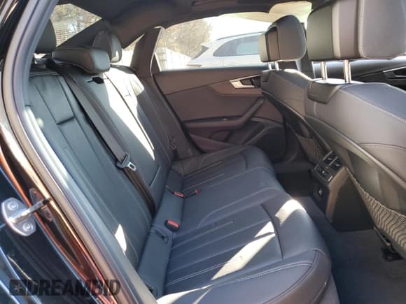 ✅ 2024 Audi A4 S line Premium • VIN: WAUDAAF46RN010897 • Lot: 86510694. Listed on Copart with 12,350 mi. Free auction sales archive from the USA and detailed vehicle history report at DreamBid. Image 10.