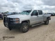 ✅ 2015 Chevrolet Silverado 2500HD LT • VIN: 1GC1KVE83FF135165 • Лот: 53682285. Опубликован ранее на Copart с пробегом 199 266 миль. Бесплатный доступ к архиву аукционных продаж из США и подробный отчёт об истории автомобиля на DreamBid. Изображение 1.