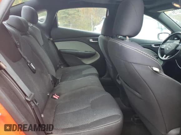 ✅ 2015 Dodge Dart SXT • VIN: 1C3CDFBB5FD330967 • Lot: 90253275. Wystawiony na Copart z przebiegiem 97 925 mil. Bezpłatny archiwum sprzedaży aukcyjnych z USA i szczegółowy raport historii pojazdu na DreamBid. Zdjęcie 10.